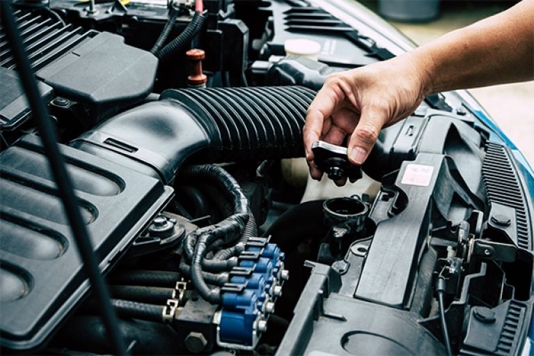 Uson automotive engine leaktester
