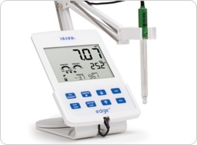 Edge ph meter